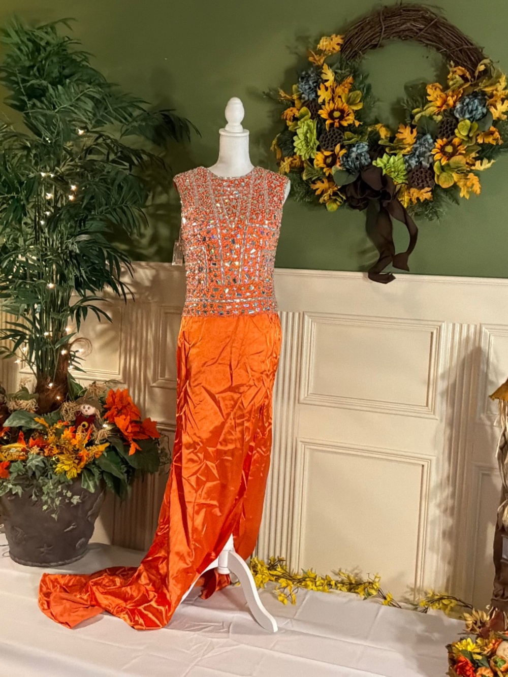 Formal evening gown dress